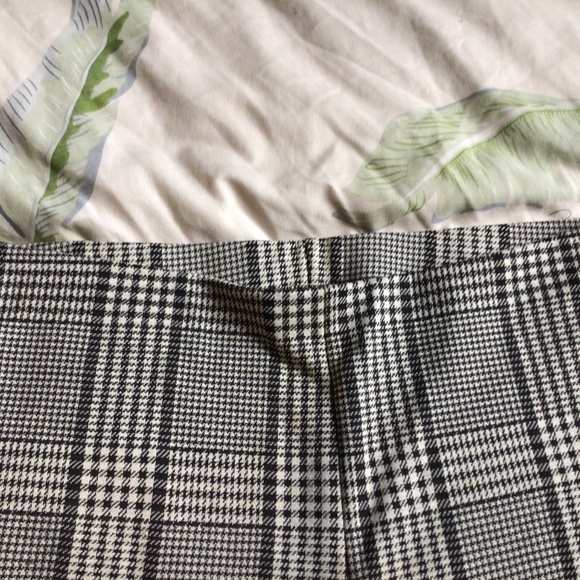 Pantalon comme neuf - Picture 2 of 2